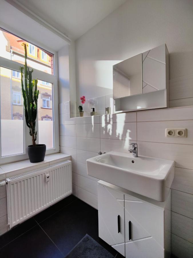 Neu Sanierte Wohnung Mit Balkon Und Stellplatz Erfurt Exteriér fotografie