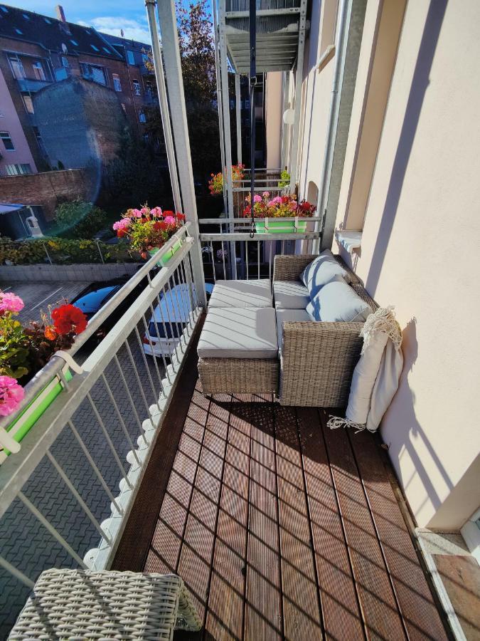 Neu Sanierte Wohnung Mit Balkon Und Stellplatz Erfurt Exteriér fotografie