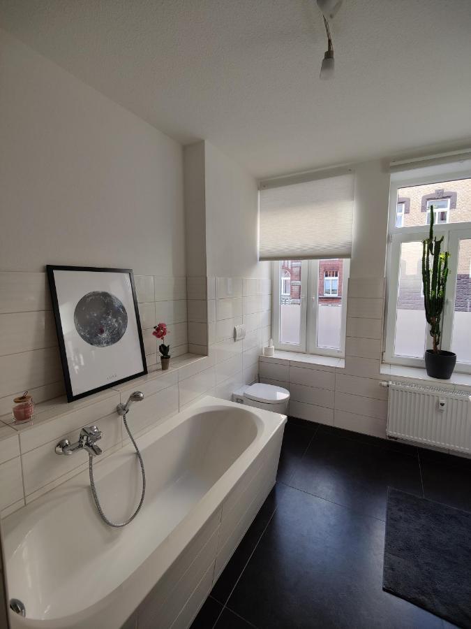 Neu Sanierte Wohnung Mit Balkon Und Stellplatz Erfurt Exteriér fotografie